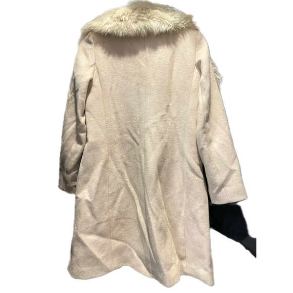 Winter clothes mystery box - Picture 2 of 6